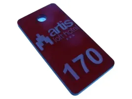 brelok-z-czerwonej-plexi-przezroczystej-4x7cm-grubosc-3mm-50szt
