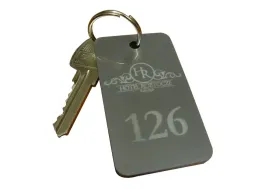 breloki-zawieszki-z-plexi-srebrna-grawer-dwustronny-20szt
