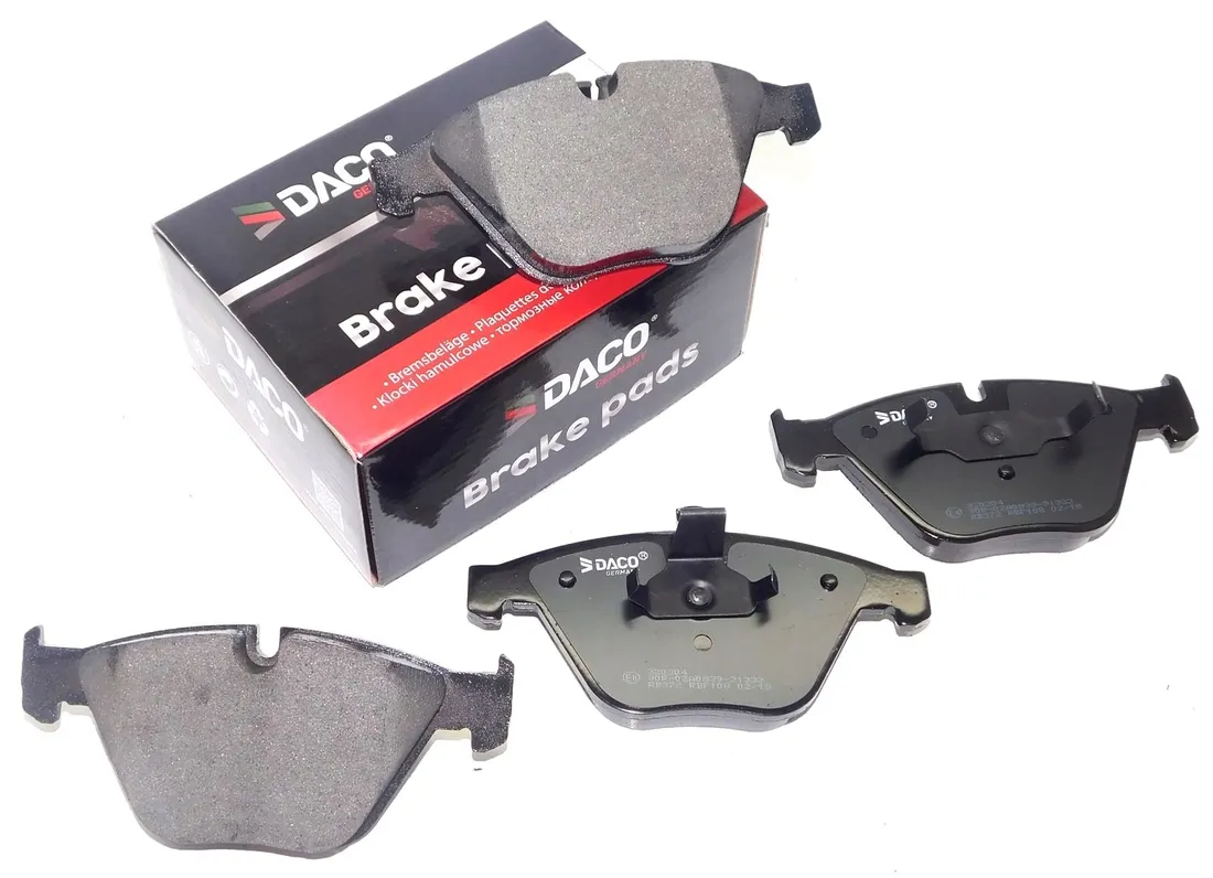klocki-hamulcowe-na-przod-do-bmw-3-e90-e91-6-e60-61-e65-e63-5-duze