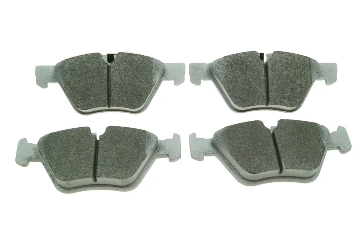klocki-przod-do-bmw-3-e90-e91-5-e60-e61-x1-z4-e84-stan-nowy-strona-zabudowy-przod