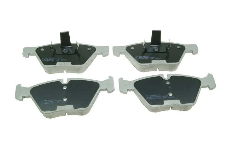 klocki-przod-do-bmw-3-e90-e91-5-e60-e61-x1-z4-e84-stan-nowy-producent-czesci-daco