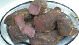 wysmienita-szynka-dojrzewajaca-1000g-smak-tradycji-w-kazdej-kromce