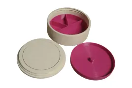 knitting-ideal-box-organizer-dla-dziewiarek-bezowy-marmur-rozowy