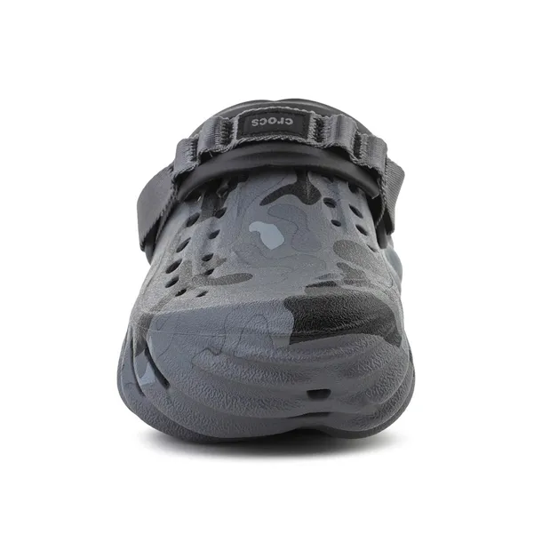 211981082-marka-crocs