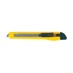 noz-do-tapet-plast-maly-7734