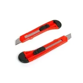 noz-do-tapet-plast-duzy-5785