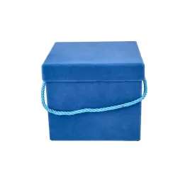 flowerbox-kwadratowy-niebieski-welur-pudelko-na-kwiaty-prezent-15x13cm