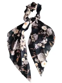 gumka-do-wlosow-scrunchie-dluga-kwiaty-czarna