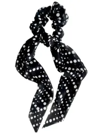 gumka-do-wlosow-scrunchie-dluga-kropki-czarna