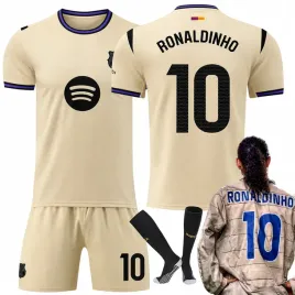 komplet-pilkarski-koszulka-ronaldinho-fc-barcelona-rozmiary