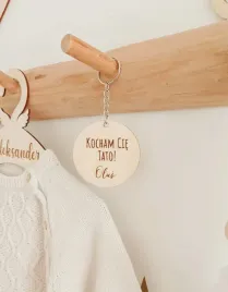 brelok-do-kluczy-na-dzien-ojca-kocham-cie-tato