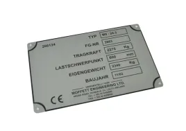 tabliczka-znamionowa-na-zamowienie-grawer-srebrna-o-wymiarach-120x75mm