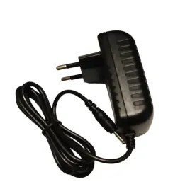 ladowarka-zasilacz-tracer-uniwersalny-5v-2a-wtyk-banan-5x0-75mm