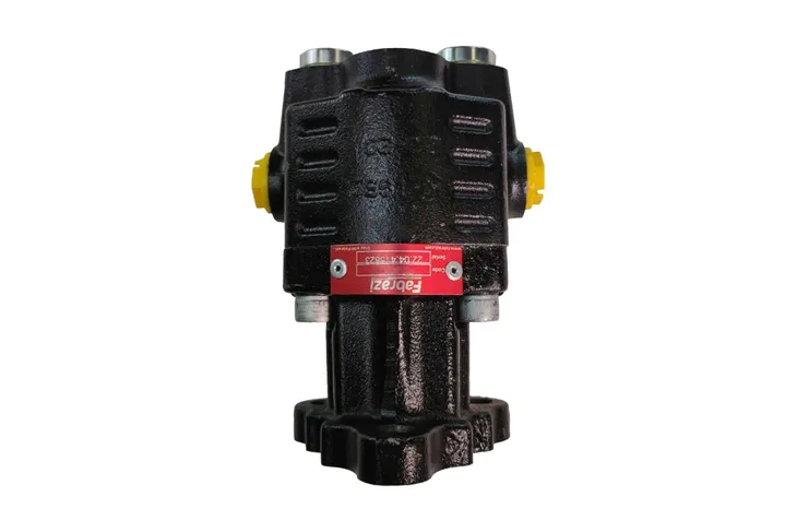 pompa-hydrauliczna-16l-uni-na-3-sruby-hds-iveco-stan-nowy-marka-bez-marki