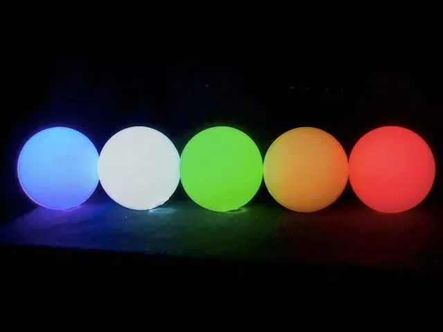 pilka-led-70-mm-czerwony-stan-nowy