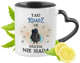 dla-ksiedza-kubek-czarny-z-uszkiem-w-ksztalcie-serca-na-prezent-z-nadrukiem