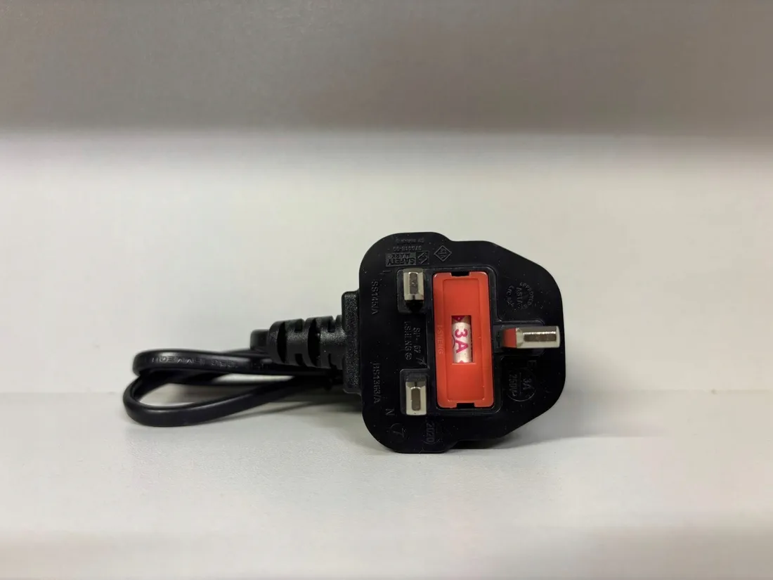kabel-zasilajacy-c7-osemka