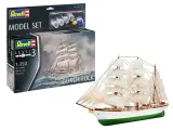 model-set-gorch-fock