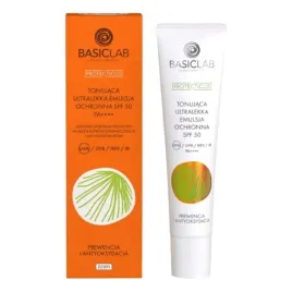 basiclab-protecticus-tonujaca-ultralekka-emulsja-ochronna-spf-50-pa