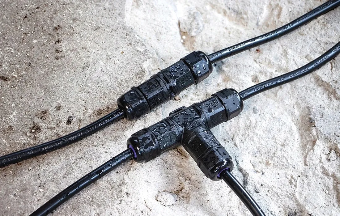 konektor-kablowy-prosty-ip68-mini-3x15mm2