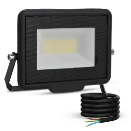 naswietlacz-led-slim-30w-halogen-lampa-reflektor-zewnetrzny-czarny