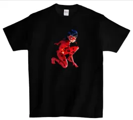 koszulka-t-shirt-biedronka-i-czarny-kot-producent
