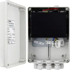 switch-6-portowy-sg64h-z-zasilaczem-do-4-kamer-ip-w-obudowie-hermetycznej