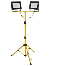 lampa-halogen-led-na-statywie-stojaku-2-x-50w
