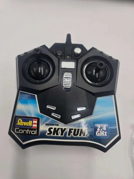 helikopter-glowee-revell-23940-marka-revell