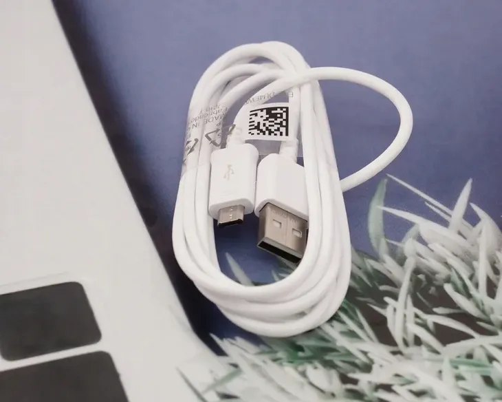 oryginalny-kabel-samsung-przewod-micro-usb-15m-kolor-bialy