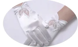 eleganckie-biale-rekawiczki-komunijne-dla-dziewczynki-listek