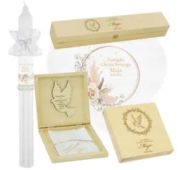 biala-szatka-i-swieca-do-chrztu-i-2-drewniane-pudelka-personalizowane-s