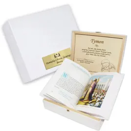 prezent-na-chrzest-swiety-pamiatka-chrztu-swietego-biale-pudelko-z-biblia