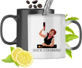 kubek-magiczny-dla-barmana-zmieniajacy-kolor