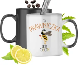 kubek-magiczny-dla-prawniczki-zmieniajacy-kolor